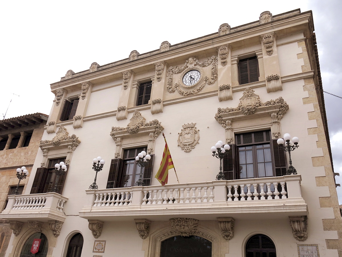 rehabilitacion-balaustrada-ayuntamiento-vilafranca-penedes-1.jpg